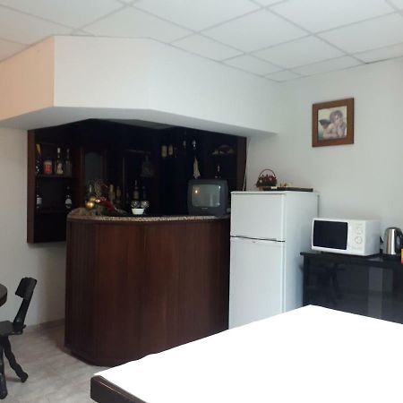 Residencial Coroa D'Ouro Hotel Fatima Bagian luar foto